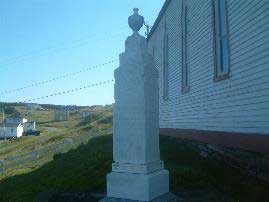 English Harbour, Newfoundland - War Memorial - Mmorial de Guerre, English Harbour, Terre-Neuve