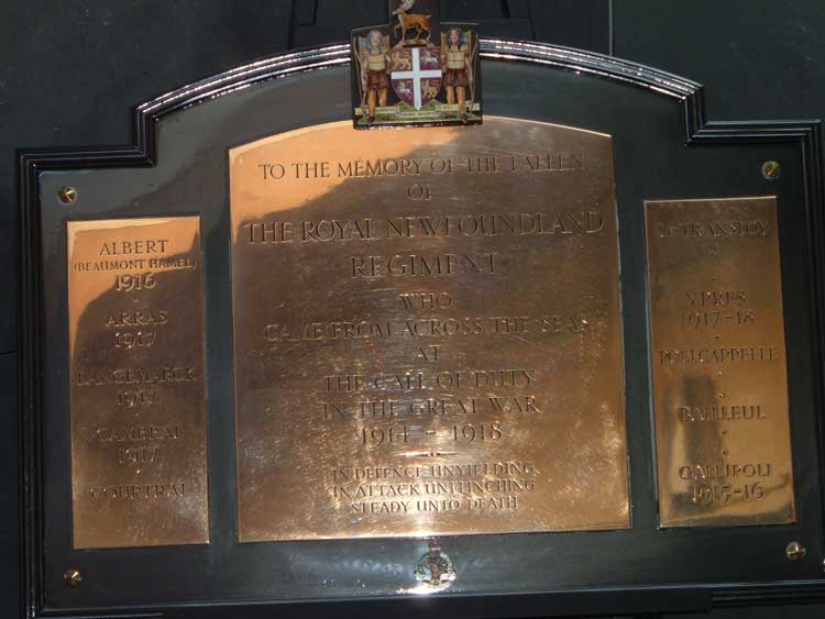 Plaque located at Beaumont Hamel, France, in memory of the soldiers that fought there - Une plaque situ  Beaumont Hamel, en mmoire des soldats qui ont combattu l.